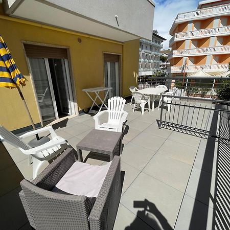 קאורלה Residence Pace - Agenzia Cocal מראה חיצוני תמונה